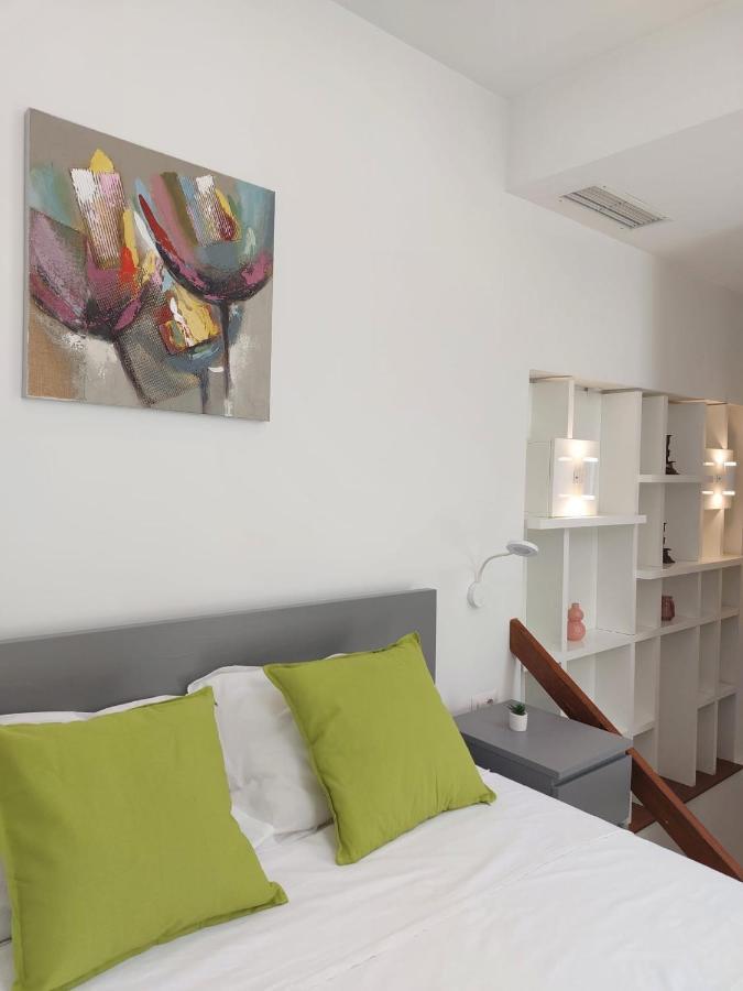 Sweet Dreams Suites Lovely Duplex Universitate Bukarest Exterior foto